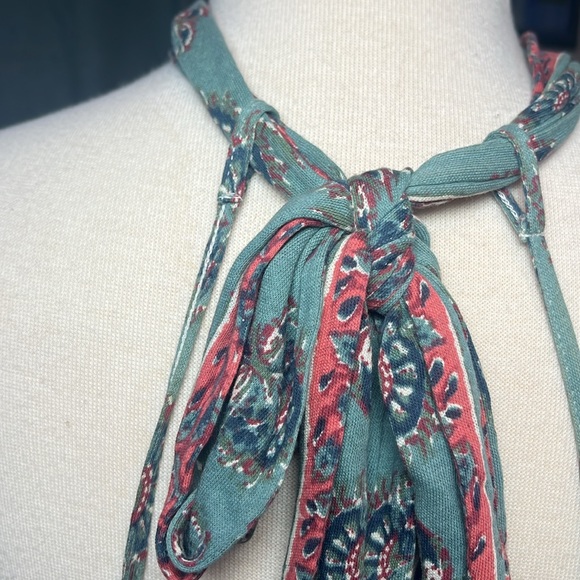 Strappy boho Tank - Picture 4 of 5